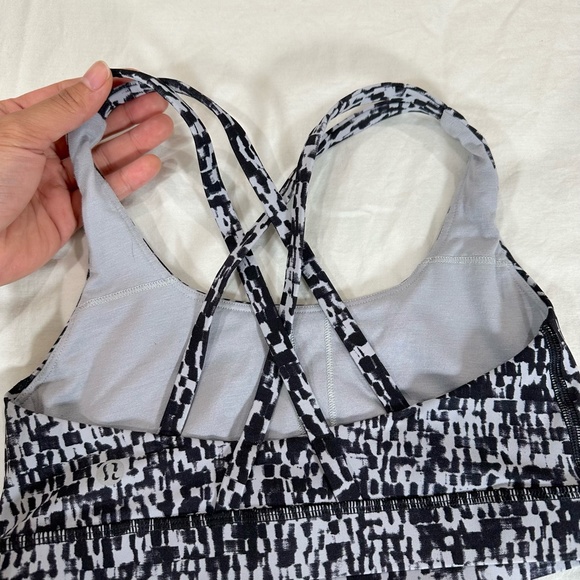 LULULEMON ENERGY BRA URBAN BLOCK ICE GREY BLACK - Picture 6 of 8